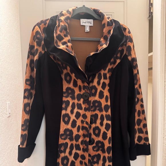 Joseph Ribkoff Leopard Print Coat with Black Details - Picture 3 of 5